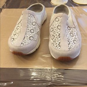 Easy Spirit 7 1/2 W Brand new